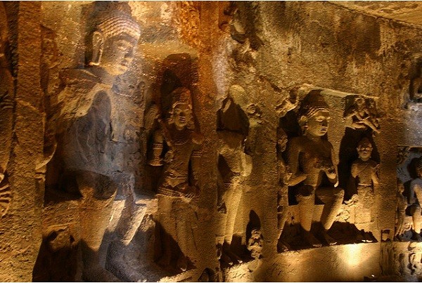 ajanta hang dong ando teeniscover kenh14 05 08c3c 189148737 Choáng ngợp hàng nghìn tượng Ph�t thiêng xuyên núi
