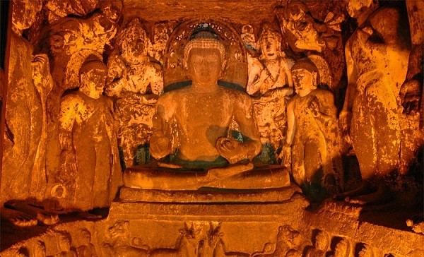 ajanta hang dong ando teeniscover kenh14 06 08c3c 973349840 Choáng ngợp hàng nghìn tượng Ph�t thiêng xuyên núi