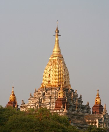 Myanmar: Chùm ảnh Ngôi Đại Già lam Cổ Tự Ananda tuyệt đẹp ở Thành phố Phật giáo Bagan