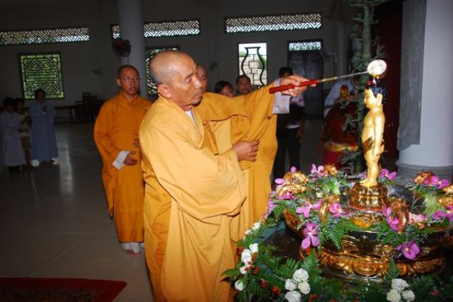 Đồng Tháp: Chùa Quê Hương hân hoan chuẩn bị đón mừng ngày Phật đản sanh
