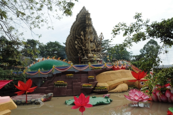 Đại lễ an vị thánh tượng Bồ Tát Quán Thế Âm lớn nhất Việt Nam tại Suối Tiên