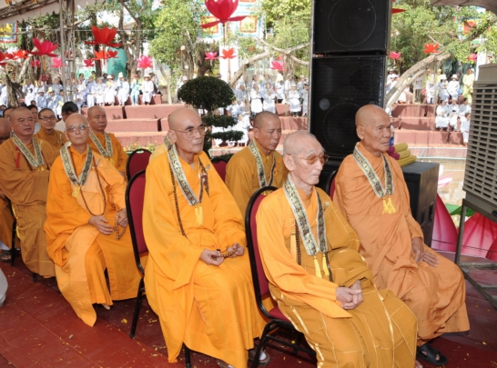 Đại lễ an vị thánh tượng Bồ Tát Quán Thế Âm lớn nhất Việt Nam tại Suối Tiên