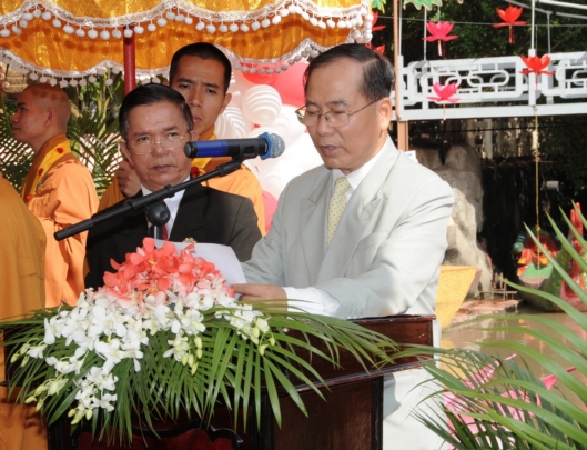 Đại lễ an vị thánh tượng Bồ Tát Quán Thế Âm lớn nhất Việt Nam tại Suối Tiên