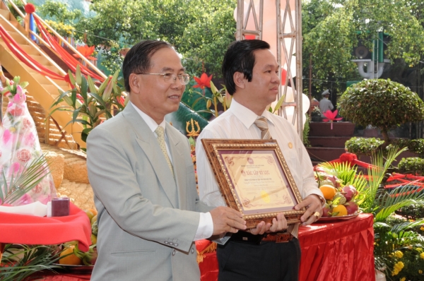 Đại lễ an vị thánh tượng Bồ Tát Quán Thế Âm lớn nhất Việt Nam tại Suối Tiên