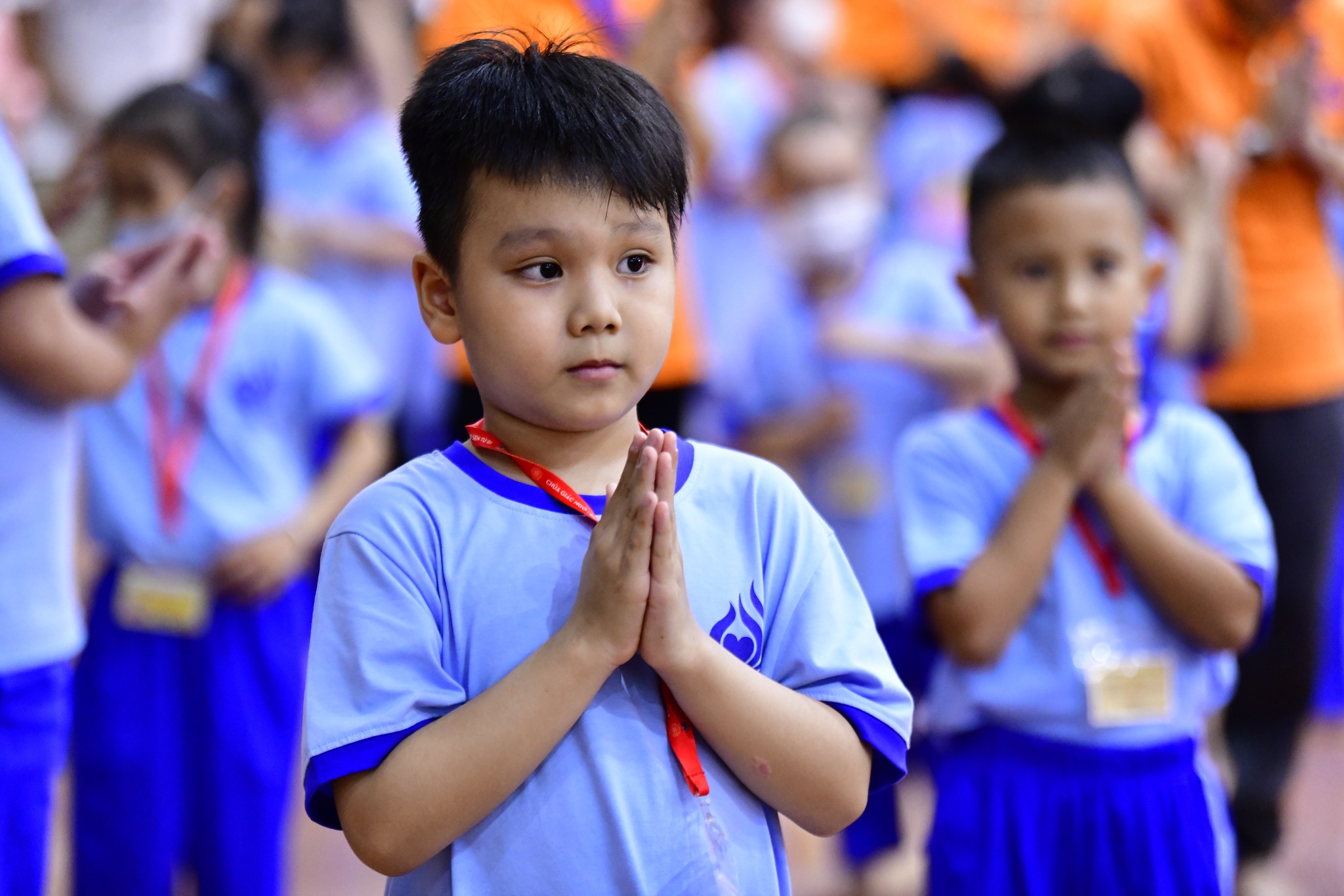Hơn 500 &quot;Búp Sen Từ Bi&quot; gửi lời thương yêu mừng Ngày của cha