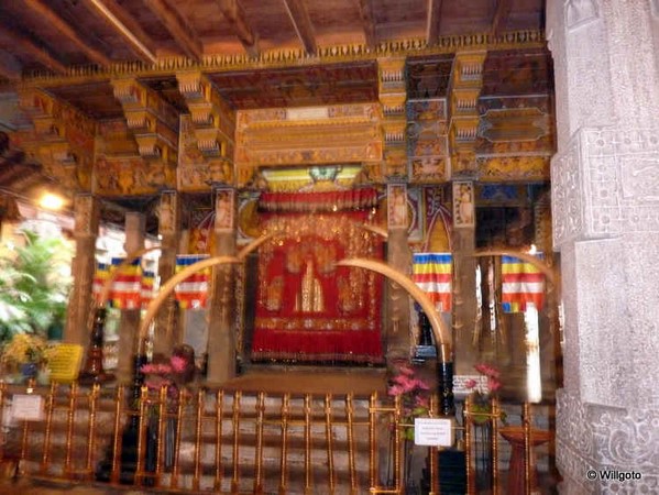 Danh lam Cổ Tự Dalada Maligawa Quốc bảo Sri Lanka