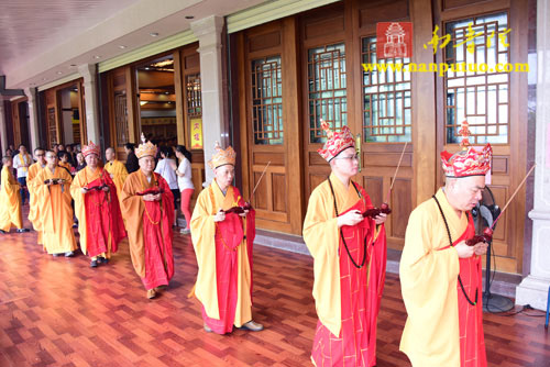 Trung Quốc: Chùm ảnh Pháp hội Thủy Lục tại Thái Bình Nham Tự