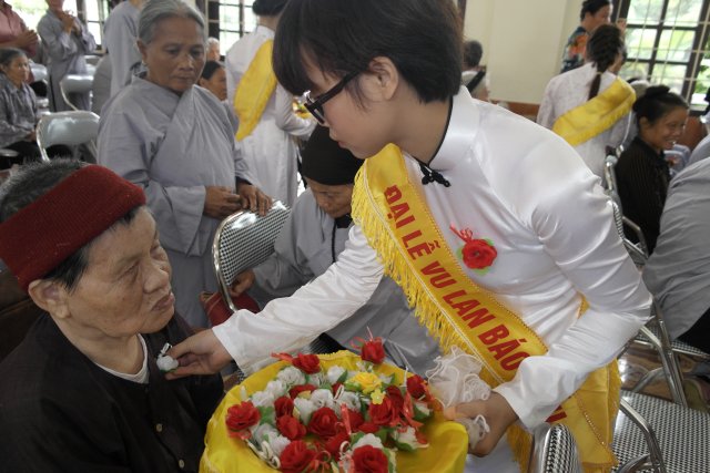 Thái Bình: Chùa Văn Môn tổ chức Đại lễ Vu Lan Báo Hiếu – PL.2558 – DL.2014