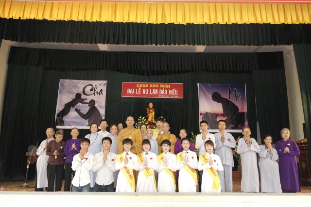 Thái Bình: Chùa Văn Môn tổ chức Đại lễ Vu Lan Báo Hiếu – PL.2558 – DL.2014