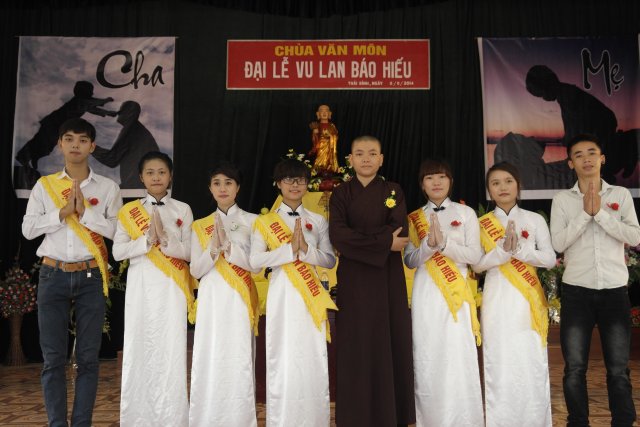 Thái Bình: Chùa Văn Môn tổ chức Đại lễ Vu Lan Báo Hiếu – PL.2558 – DL.2014