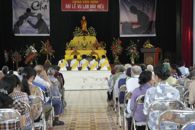 Thái Bình: Chùa Văn Môn tổ chức Đại lễ Vu Lan Báo Hiếu – PL.2558 – DL.2014