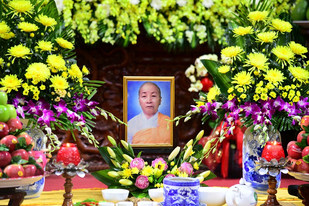 TRANG NGHIÊM LỄ TƯỞNG NIỆM THÂN MẪU THƯỢNG TỌA THÍCH NHẬT TỪ TẠI CHÙA GIÁC NGỘ