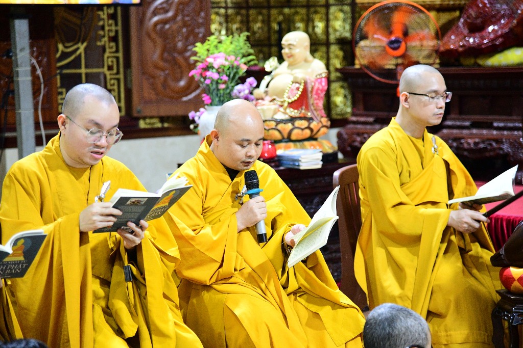 TRANG NGHIÊM LỄ TƯỞNG NIỆM THÂN MẪU THƯỢNG TỌA THÍCH NHẬT TỪ TẠI CHÙA GIÁC NGỘ