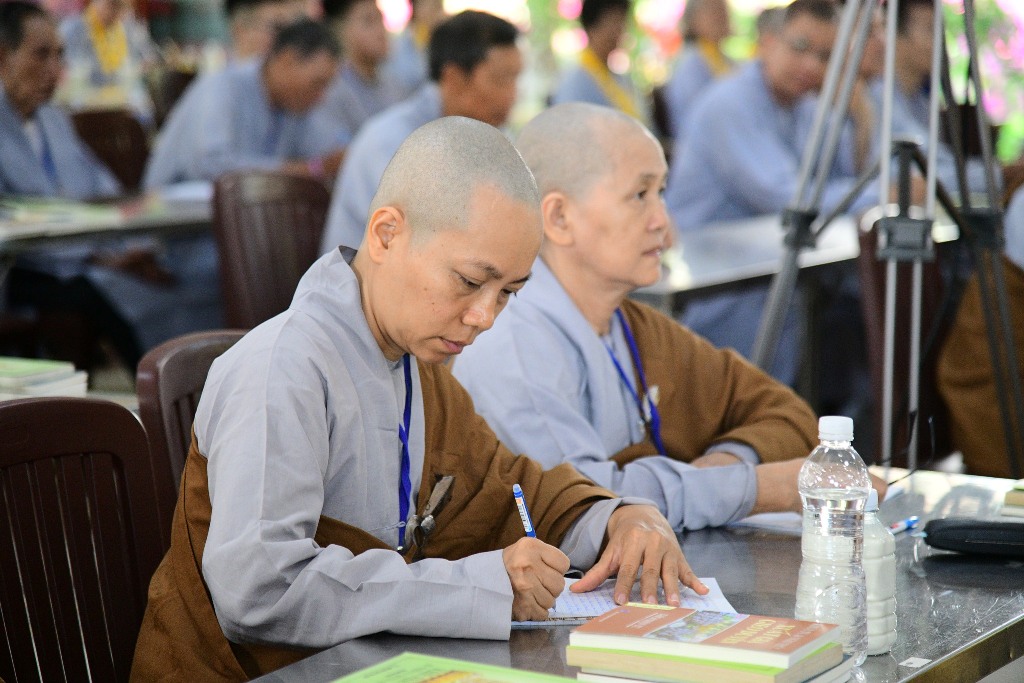 HỌC HẠNH XUẤT GIA – MỖI KHOẢNH KHẮC ĐỀU LÀ CƠ HỘI TU HÀNH