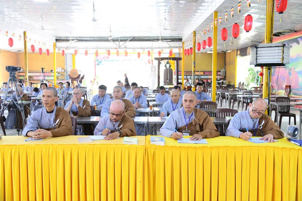 PHÁP VỊ LAN TỎA TỪ TĂNG ĐOÀN CHÙA GIÁC NGỘ TRONG NGÀY TU THỨ TƯ