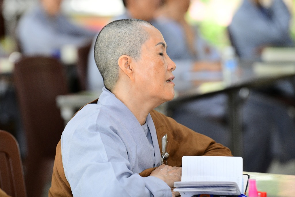 NUÔI DƯỠNG ĐẠO TÂM – SOI SÁNG CHÍNH MÌNH