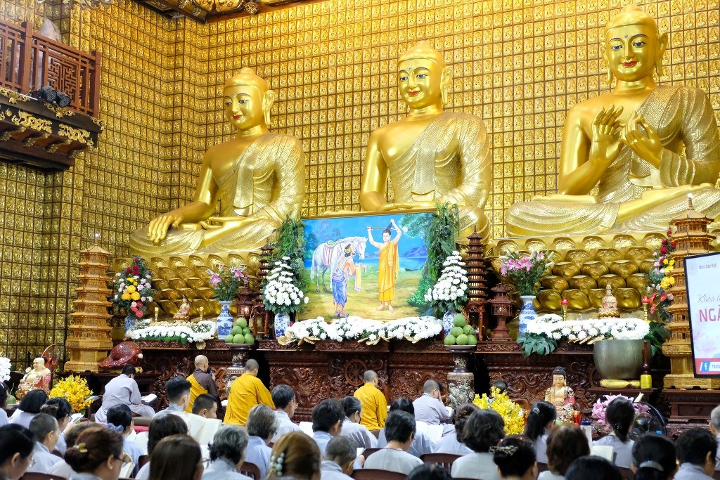 LÀM CHỦ CẢM XÚC – CHÌA KHÓA AN LẠC GIỮA ĐỜI SỐNG HIỆN ĐẠI