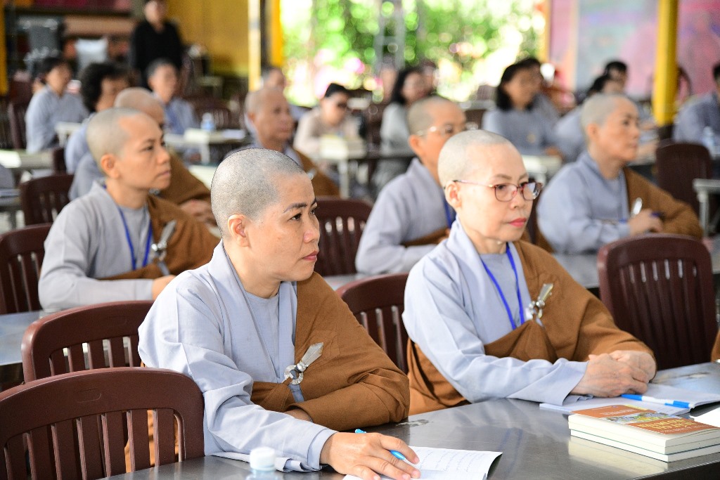 CHUYỂN HÓA THAM ÁI – MỞ LỐI AN NHIÊN GIỮA DÒNG ĐỜI