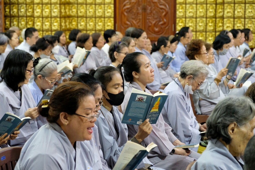 LÀM CHỦ CẢM XÚC – CHÌA KHÓA AN LẠC GIỮA ĐỜI SỐNG HIỆN ĐẠI