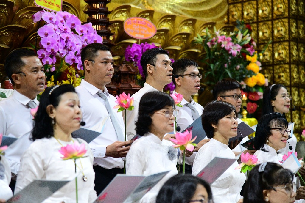 LỄ TƯỞNG NIỆM ĐỨC PHẬT NHẬP NIẾT-BÀN VÀ MỪNG NGÀY TIẾP NỐI LẦN THỨ 58 CỦA SƯ PHỤ THÍCH NHẬT TỪ: THẮP SÁNG TINH THẦN TRI ÂN VÀ TIẾP NỐI CHÁNH PHÁP