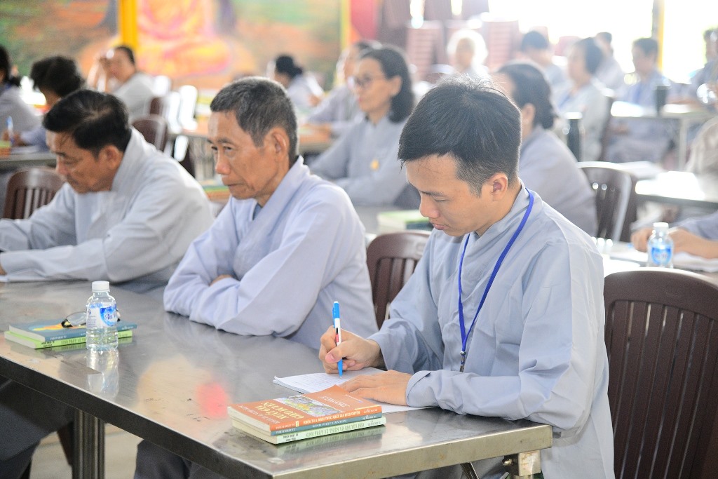 CHUYỂN HÓA THAM ÁI – MỞ LỐI AN NHIÊN GIỮA DÒNG ĐỜI