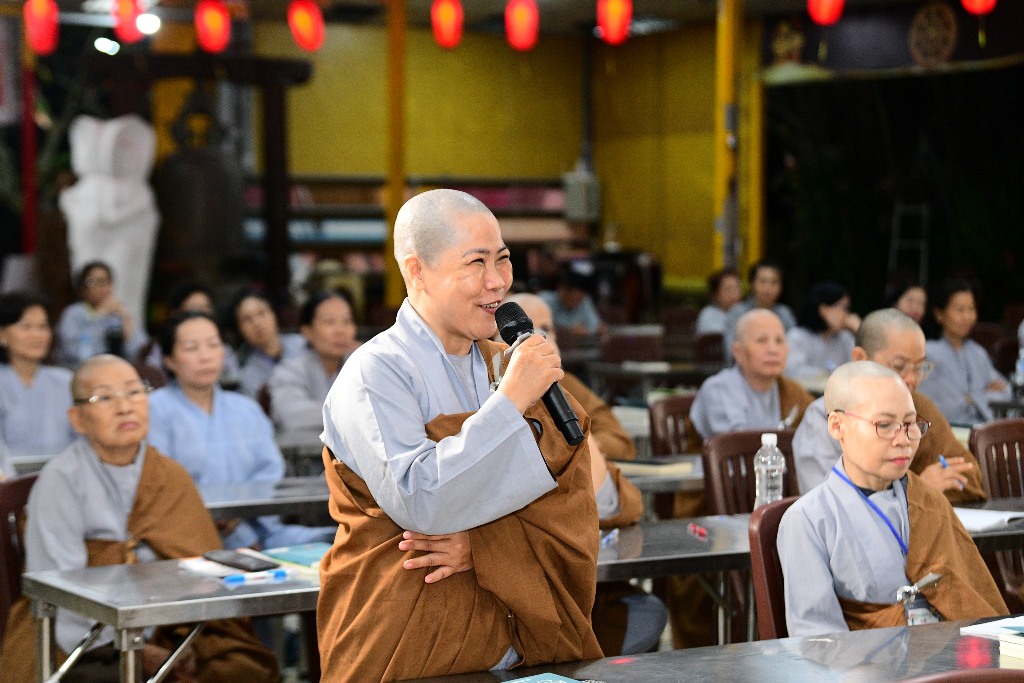 LẮNG NGHE ĐỂ HIỂU, HIỂU ĐỂ TU – ĐÊM VẤN ĐÁP PHẬT PHÁP CÙNG TT. THÍCH NHẬT TỪ