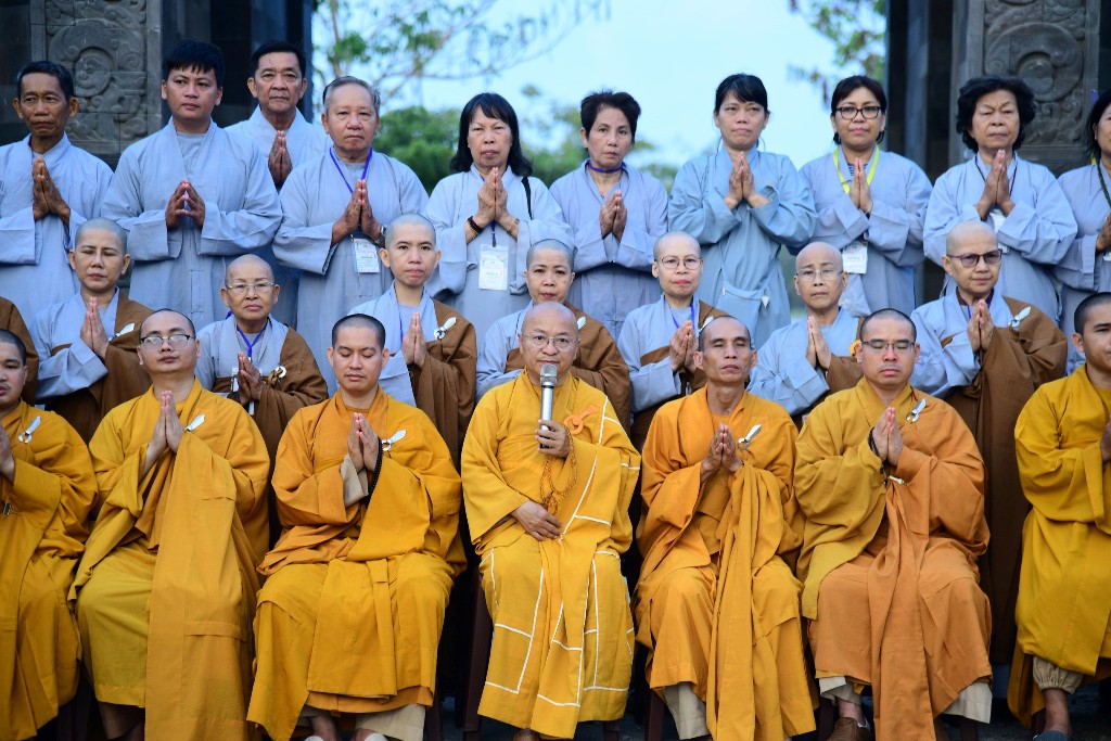 SÁNG AN NHIÊN TRONG KHÓA THIỀN HÀNH