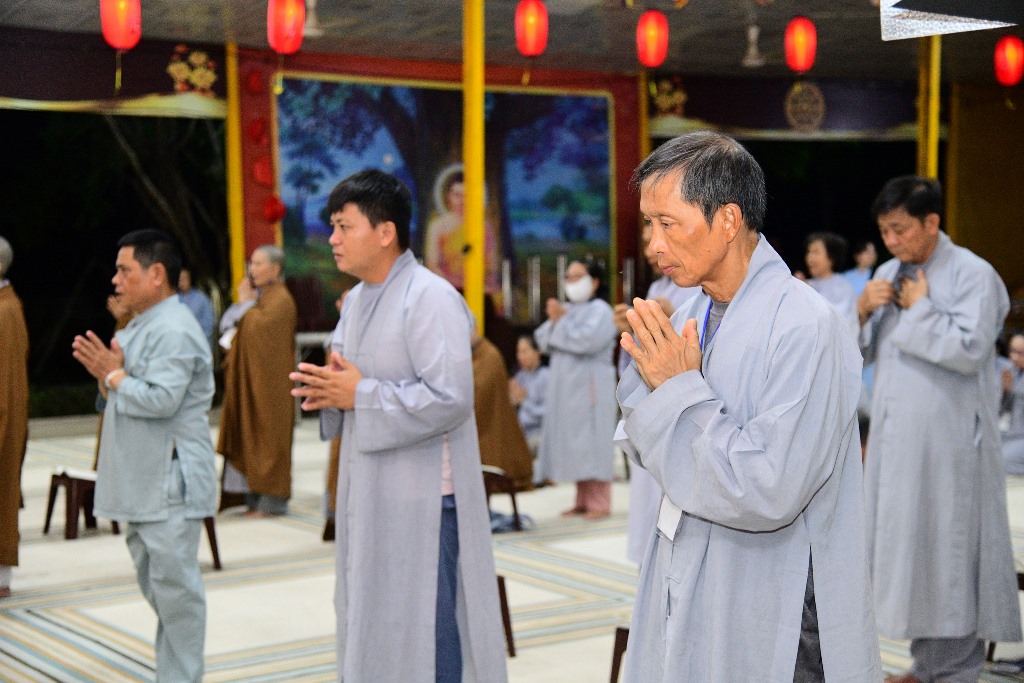 LỄ SÁM HỐI TOÀN THỂ TẠI CHÙA QUAN ÂM ĐÔNG HẢI