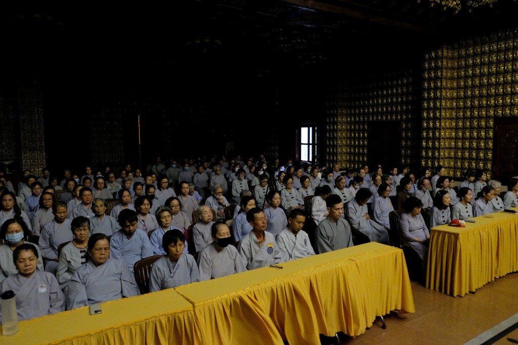 LÀM CHỦ CẢM XÚC – CHÌA KHÓA AN LẠC GIỮA ĐỜI SỐNG HIỆN ĐẠI