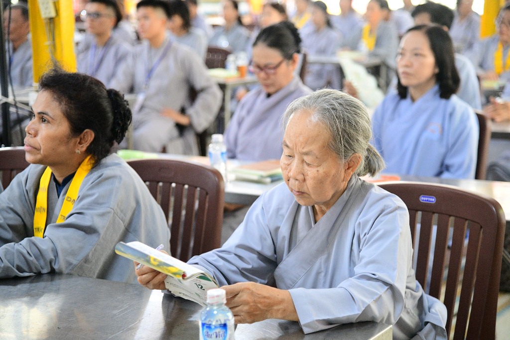 HỌC HẠNH XUẤT GIA – MỖI KHOẢNH KHẮC ĐỀU LÀ CƠ HỘI TU HÀNH