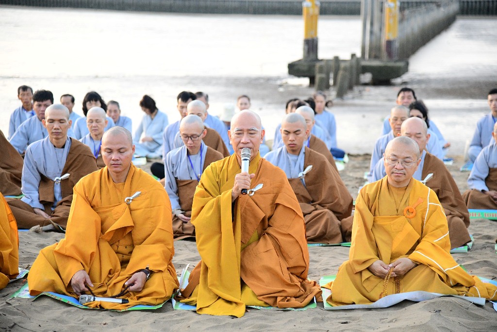 THỜI KHÓA CÔNG PHU SÁNG VÀ THIỀN HÀNH ĐÓN BÌNH MINH 