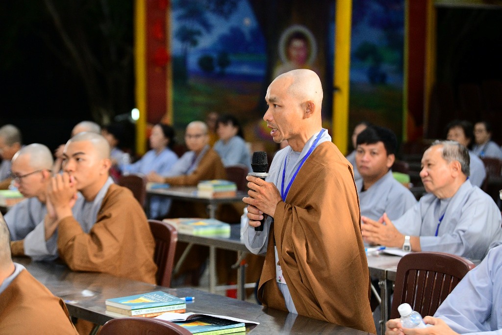 LẮNG NGHE ĐỂ HIỂU, HIỂU ĐỂ TU – ĐÊM VẤN ĐÁP PHẬT PHÁP CÙNG TT. THÍCH NHẬT TỪ