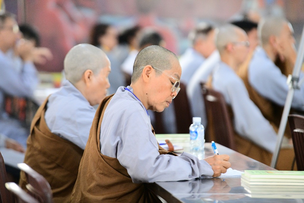 HỌC HẠNH XUẤT GIA – MỖI KHOẢNH KHẮC ĐỀU LÀ CƠ HỘI TU HÀNH