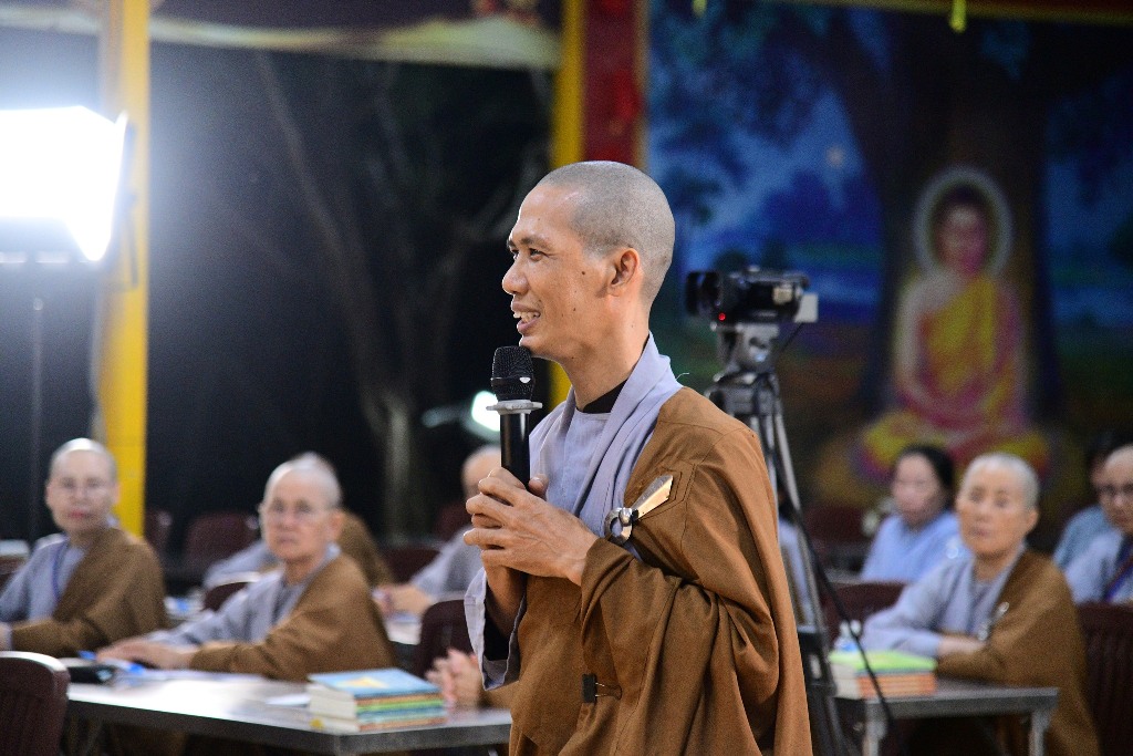 LẮNG NGHE ĐỂ HIỂU, HIỂU ĐỂ TU – ĐÊM VẤN ĐÁP PHẬT PHÁP CÙNG TT. THÍCH NHẬT TỪ