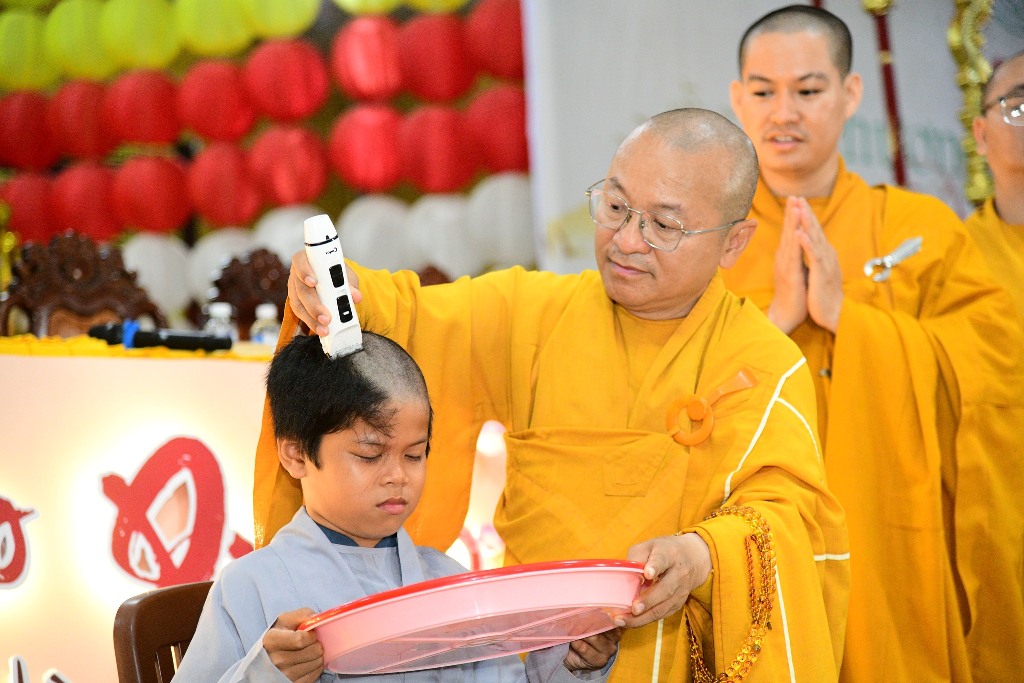 LẮNG NGHE ĐỂ HIỂU, HIỂU ĐỂ TU – ĐÊM VẤN ĐÁP PHẬT PHÁP CÙNG TT. THÍCH NHẬT TỪ