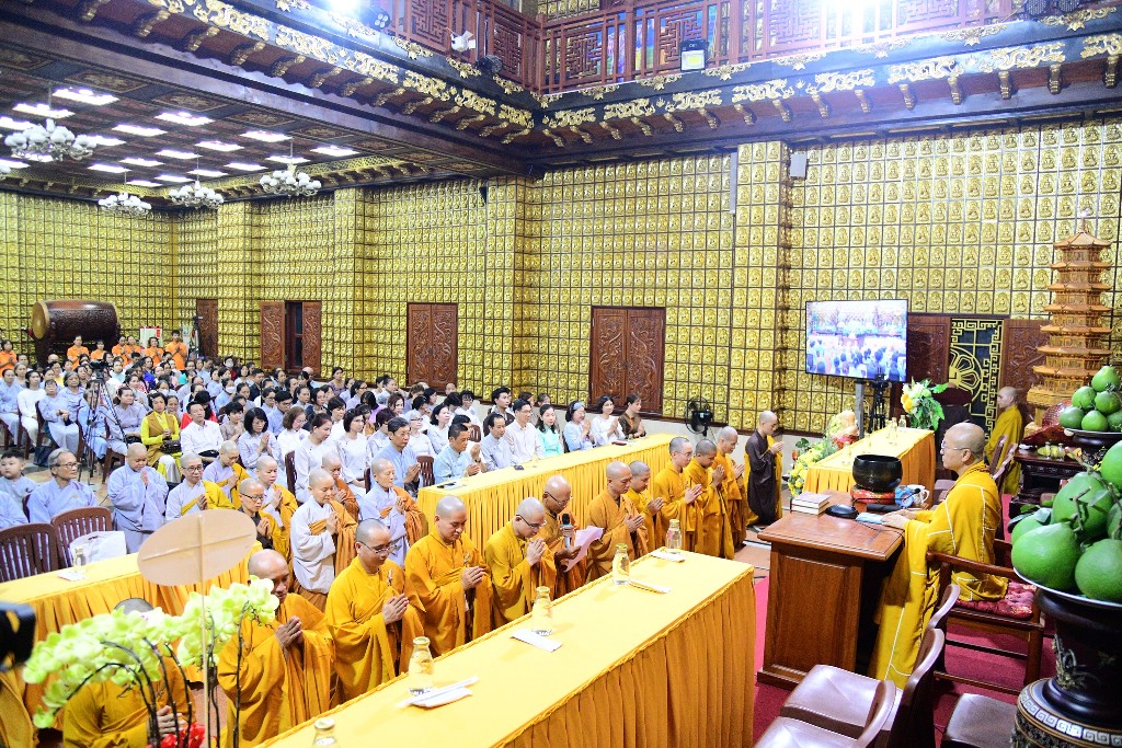 LỄ TƯỞNG NIỆM ĐỨC PHẬT NHẬP NIẾT-BÀN VÀ MỪNG NGÀY TIẾP NỐI LẦN THỨ 58 CỦA SƯ PHỤ THÍCH NHẬT TỪ: THẮP SÁNG TINH THẦN TRI ÂN VÀ TIẾP NỐI CHÁNH PHÁP