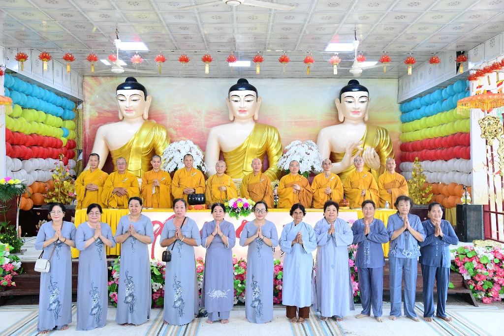 KHAI MẠC KHÓA TU “PHƯƠNG TRỜI THONG DONG” LẦN 9: GIEO DUYÊN XUẤT GIA, MỞ LỐI AN LẠC