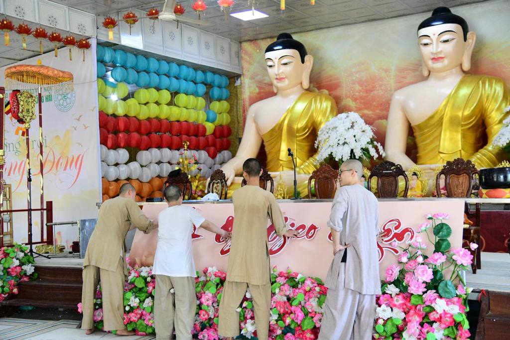 TĂNG ĐOÀN VÀ PHẬT TỬ CHÙA QUAN ÂM ĐÔNG HẢI TÍCH CỰC CHUẨN BỊ CHO LỄ KHAI MẠC KHÓA TU “XUẤT GIA GIEO DUYÊN” – PHƯƠNG TRỜI THONG DONG 9