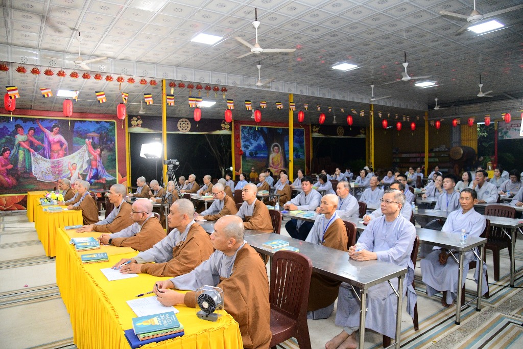 LẮNG NGHE ĐỂ HIỂU, HIỂU ĐỂ TU – ĐÊM VẤN ĐÁP PHẬT PHÁP CÙNG TT. THÍCH NHẬT TỪ