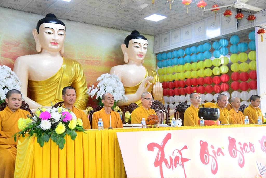 PHÁP VỊ LAN TỎA TỪ TĂNG ĐOÀN CHÙA GIÁC NGỘ TRONG NGÀY TU THỨ TƯ