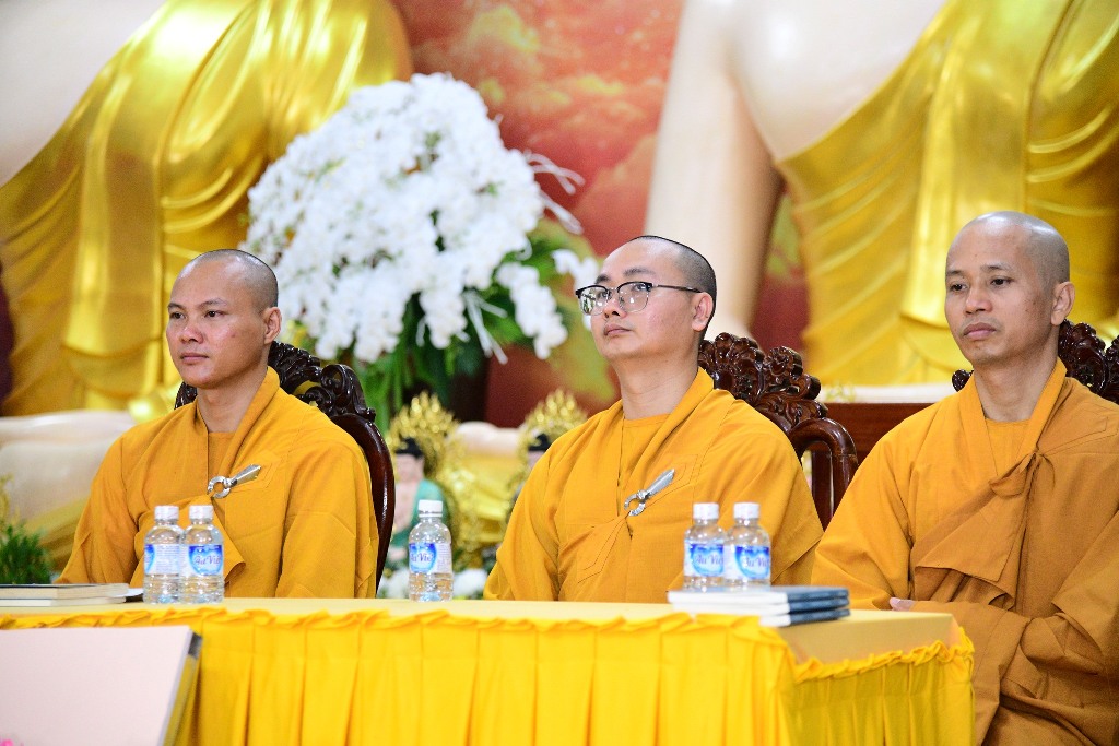 LẮNG NGHE ĐỂ HIỂU, HIỂU ĐỂ TU – ĐÊM VẤN ĐÁP PHẬT PHÁP CÙNG TT. THÍCH NHẬT TỪ