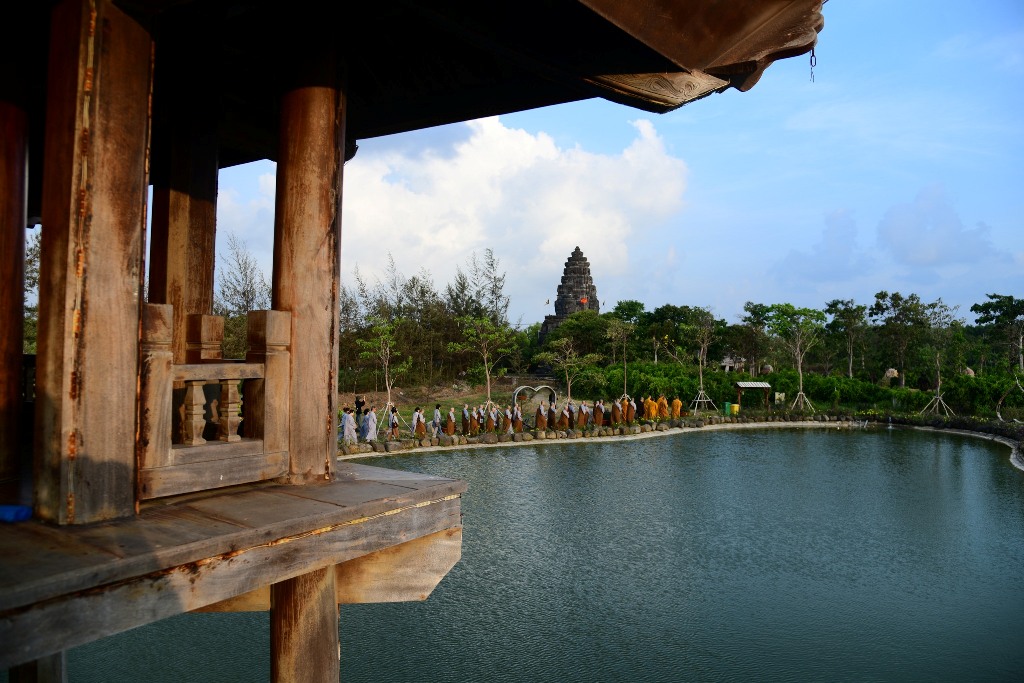 SÁNG AN NHIÊN TRONG KHÓA THIỀN HÀNH