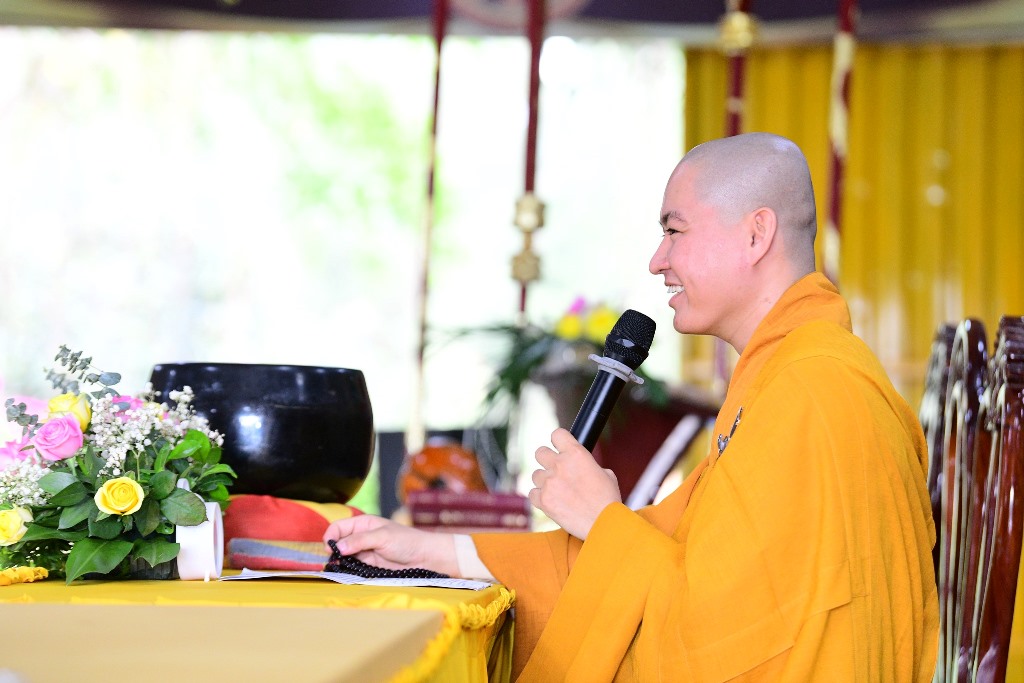 NUÔI DƯỠNG ĐẠO TÂM – SOI SÁNG CHÍNH MÌNH