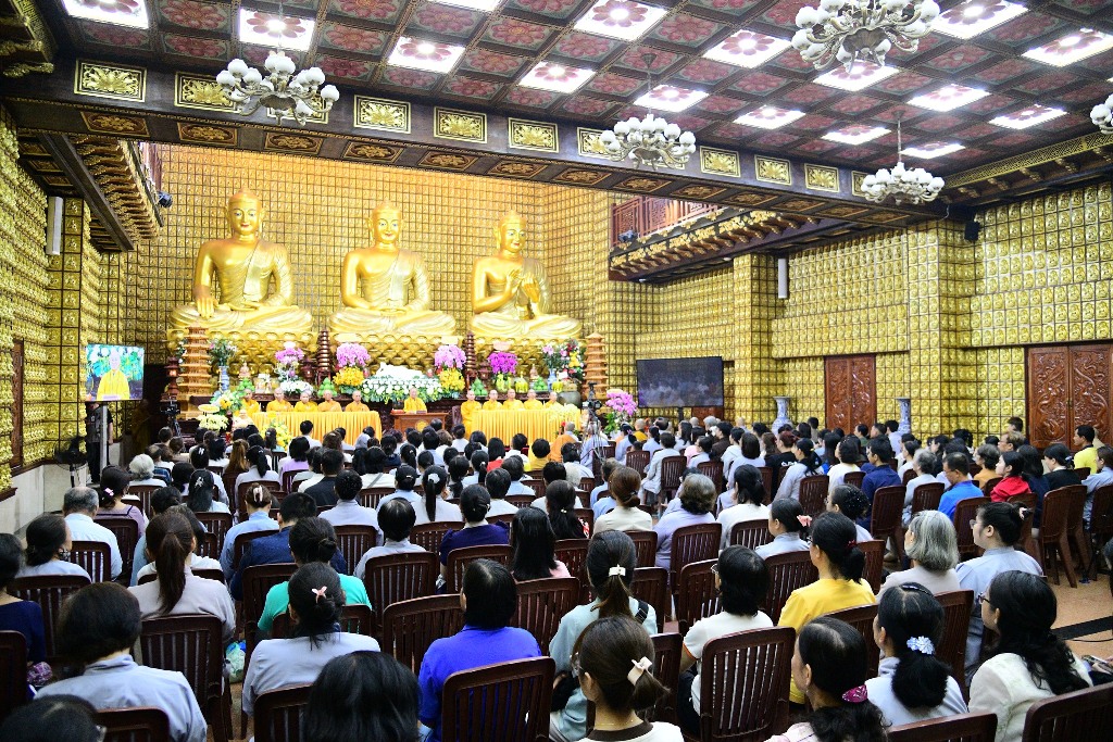 LỄ TƯỞNG NIỆM ĐỨC PHẬT NHẬP NIẾT-BÀN VÀ MỪNG NGÀY TIẾP NỐI LẦN THỨ 58 CỦA SƯ PHỤ THÍCH NHẬT TỪ: THẮP SÁNG TINH THẦN TRI ÂN VÀ TIẾP NỐI CHÁNH PHÁP