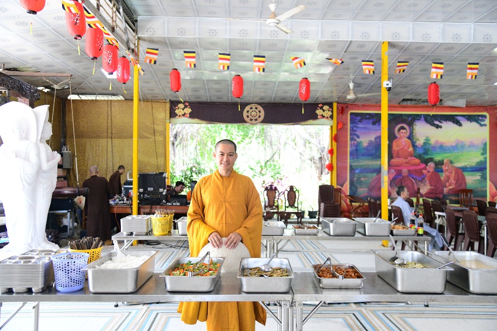 ÂM THẦM PHỤNG SỰ: HẬU CẦN NHÀ BẾP HỘ TRÌ KHÓA TU PHƯƠNG TRỜI THONG DONG 9