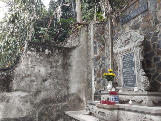 Vào chùa Long Sơn thắp nén hương tưởng niệm Thánh Tử Đạo