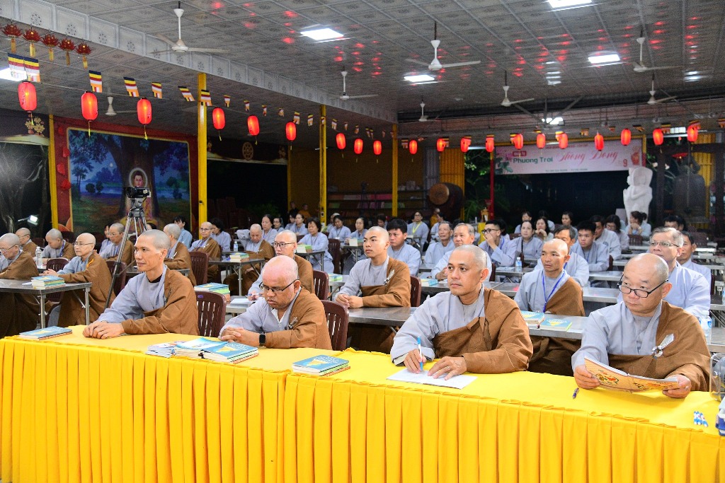 LẮNG NGHE ĐỂ HIỂU, HIỂU ĐỂ TU – ĐÊM VẤN ĐÁP PHẬT PHÁP CÙNG TT. THÍCH NHẬT TỪ