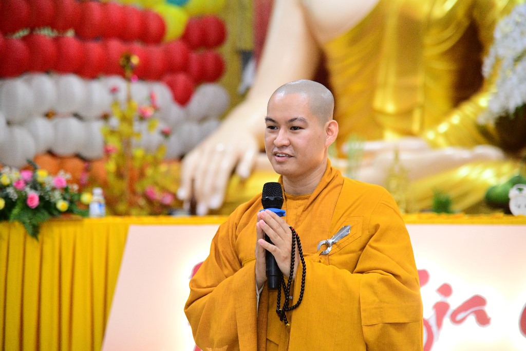 LỄ SÁM HỐI TOÀN THỂ TẠI CHÙA QUAN ÂM ĐÔNG HẢI