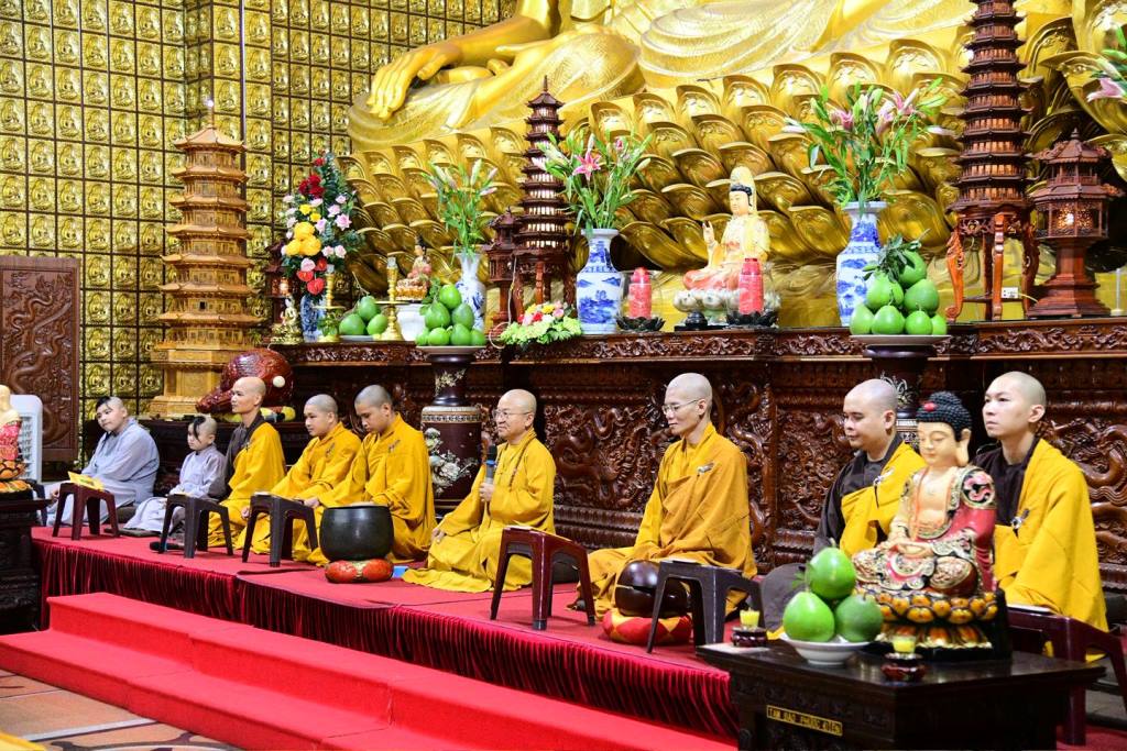 TRỞ VỀ VỚI HƠI THỞ: THẦY NHẬT TỪ HƯỚNG DẪN CỐT LÕI HÀNH THIỀN