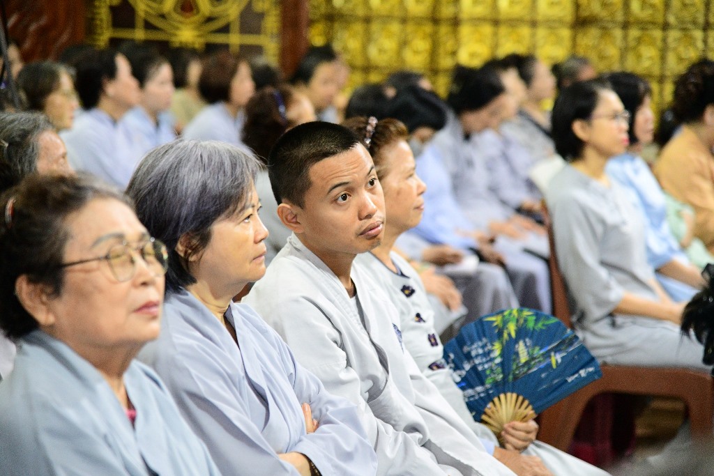 MỘT HƠI THỞ CHÁNH NIỆM - MỘT HƠI THỞ HẠNH PHÚC